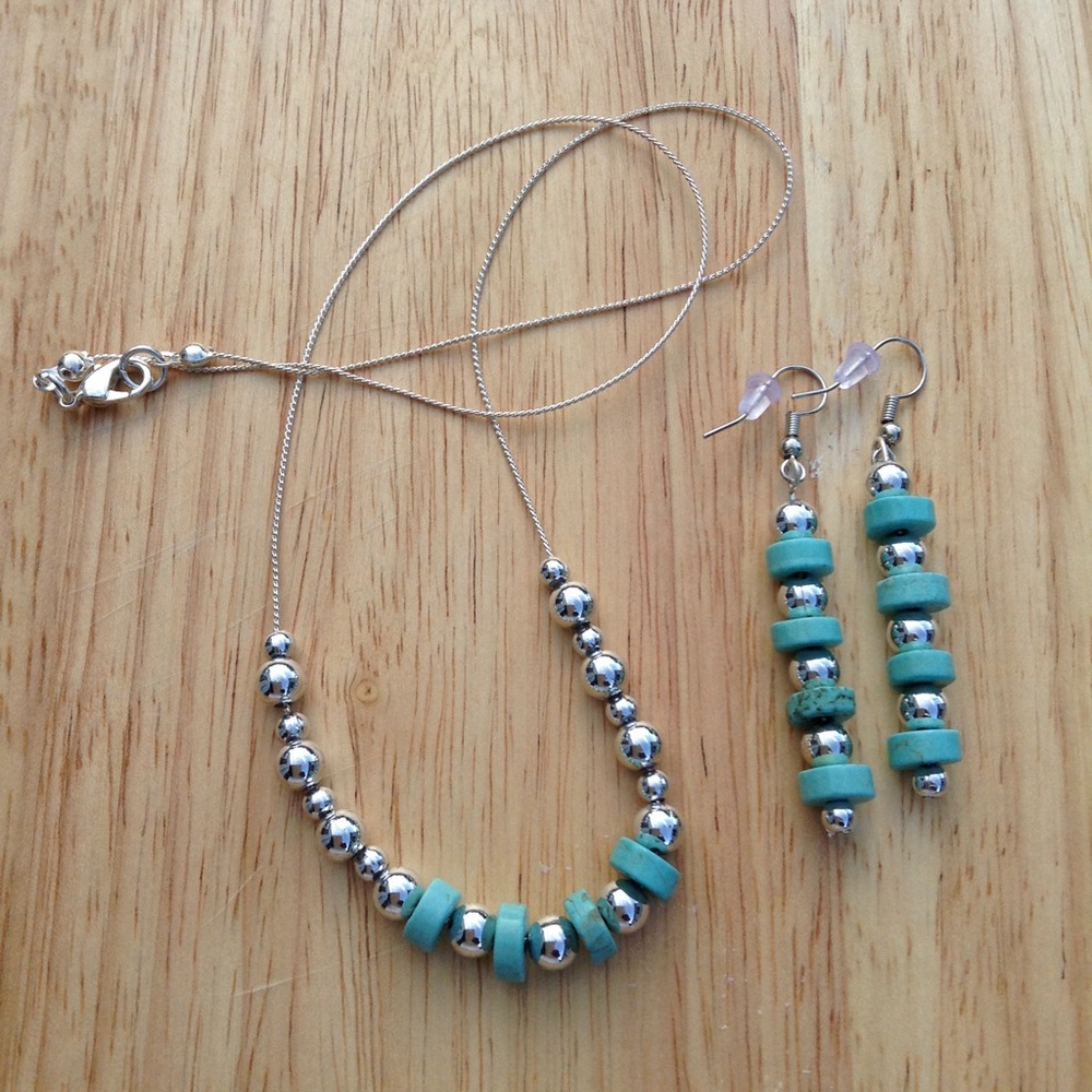 Earring and necklace set